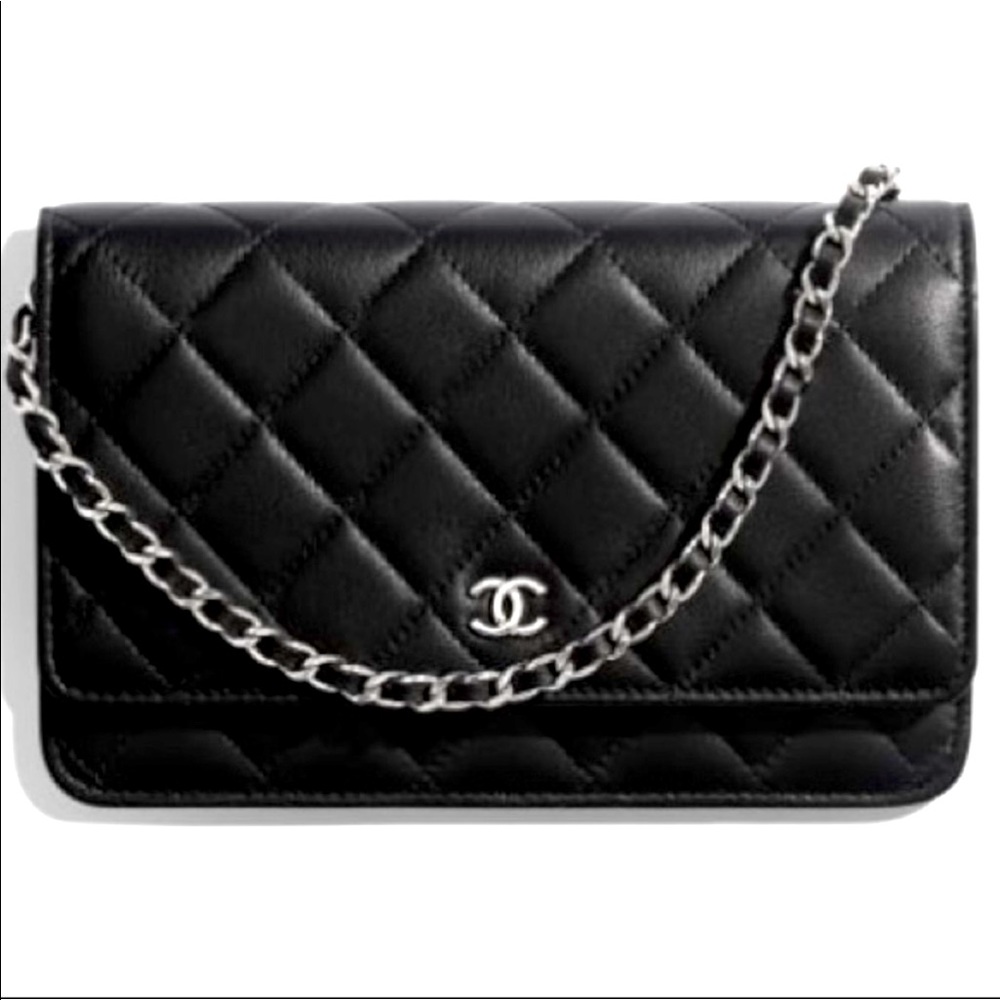 COPY - Chanel Wallet on Chain